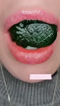 Satisfying Lips 💋-satisfying..x..lips